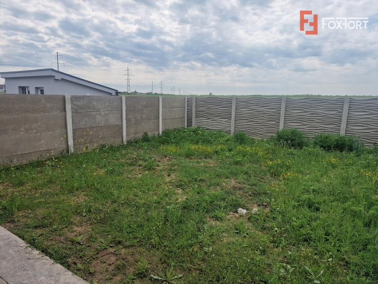Duplex de vanzare cu 3 camere - zona Mosnita Noua