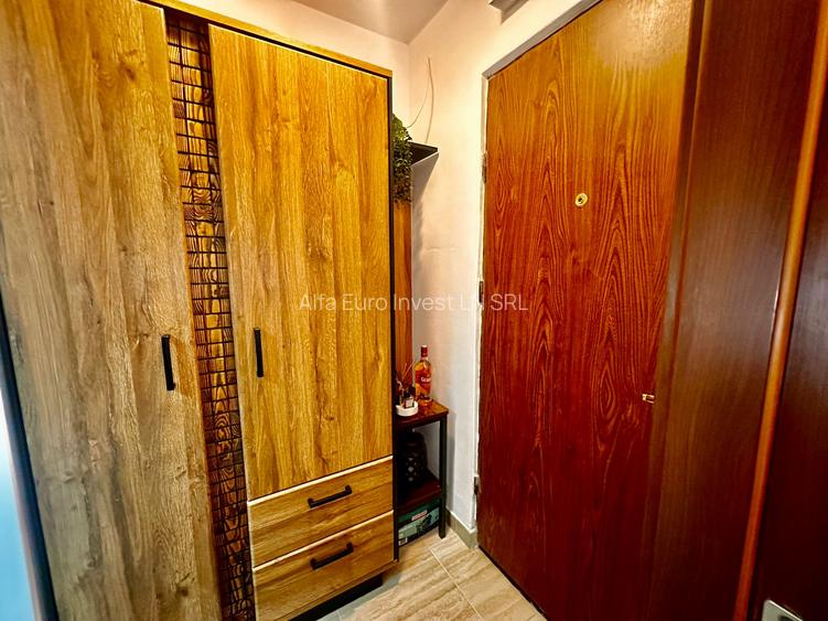 Inchiriez spatiu comercial cu acces din strada principala - 6