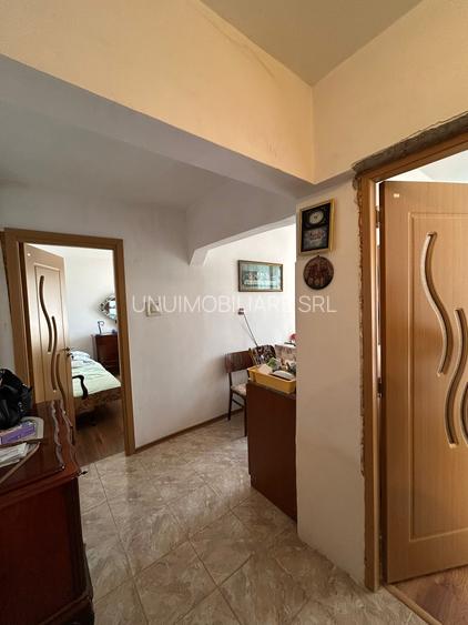 Apartament 2 camere -Zona Sud Unitatile militare  - etaj 4/4  - 43000 euro - 11