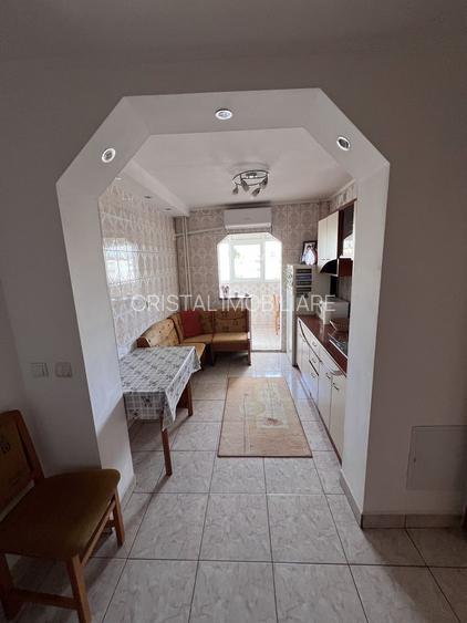 Vanzare apartament 3 camere, 2 bai, bloc 1983, Titan-Fizicienilor - 3