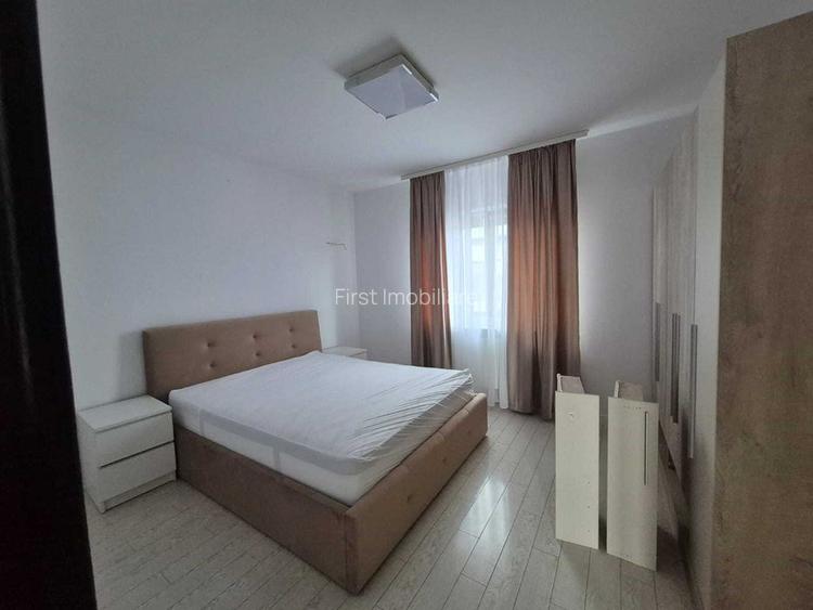Proprietar - Vila cu 6 camere, 200 mp,3 bai,pretabila orice activitate - 3