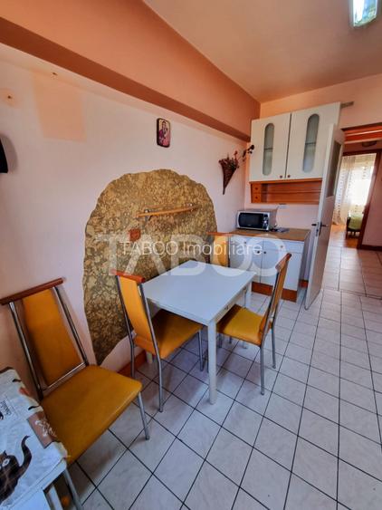 Apartament 4 camere de vanzare decomandat 90mpu zona Central Sibiu - 10