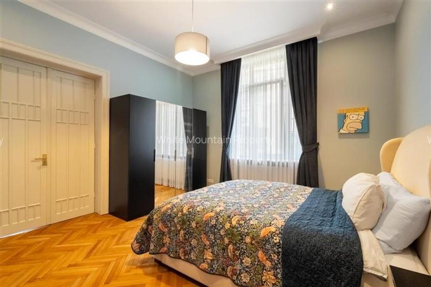 Traian, apartament in vila, 5 camere - 7