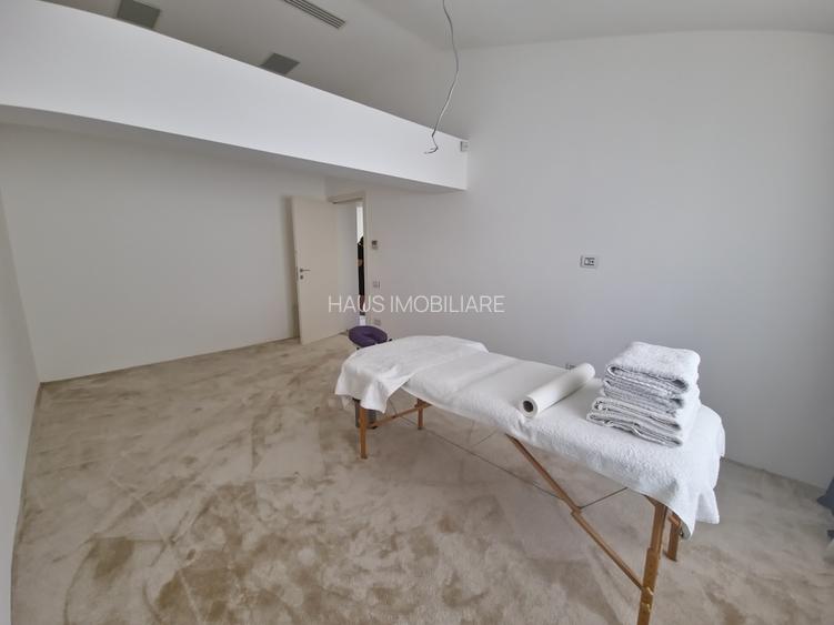 Vila deosebita  la un pas de mare mobilata si utilata - 41