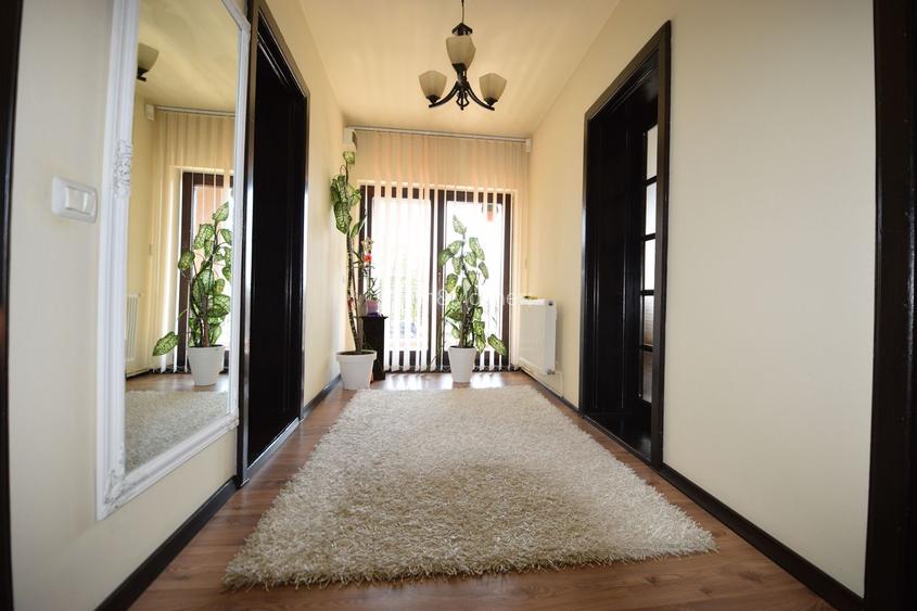 Casă elegantă, complet mobilată, zona Sanandrei - 16