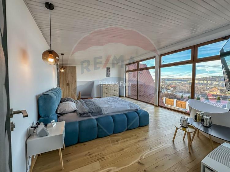 Vila A-frame cu 6 camere de vânzare în Agnita - 12