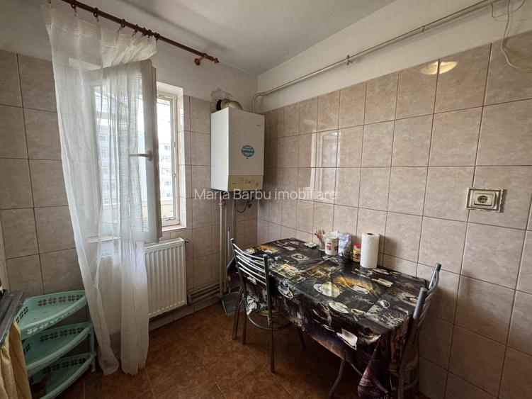 3 cam, 71 mp, et.8, fara imbunatatiri, lift modernizat, zona Zahana - 9