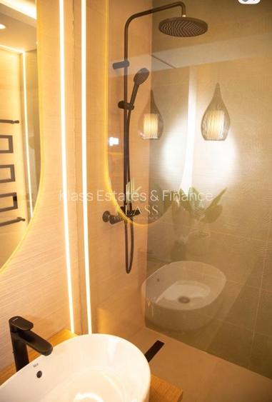 apartament decomandat de inchiriat cu 3 camere  in Splaiul Unirii - 13