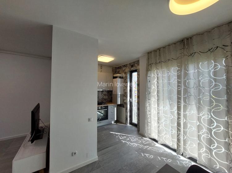 DAU IN CHIRIE GARSONIERA CU PARCARE LA SUBSOL BLOCUL PORSCHE STR A. V. VOEVOD 16 - 8