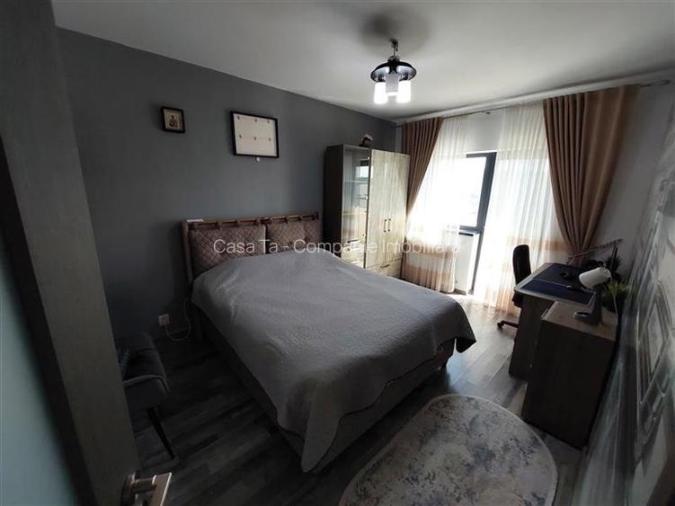 Vila deosebita pe Soseaua Rediu vis-a-vis de lac - 26