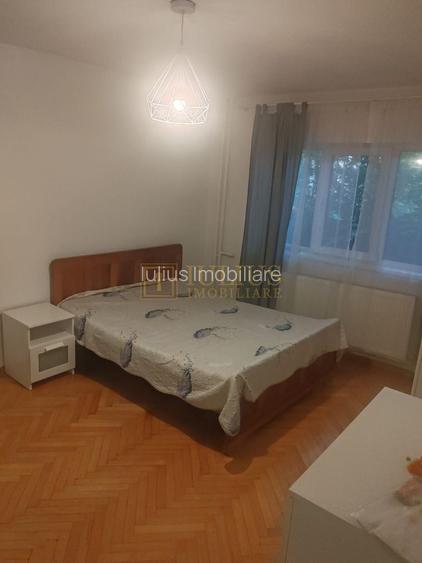 1 camera| Complexul Studentesc| renovat recent| apartament frumos} - 2