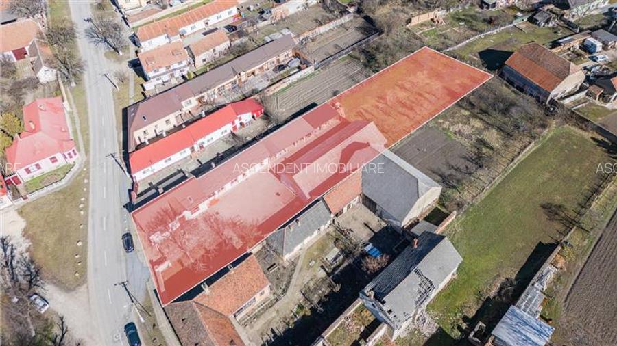 Clasa A, rezidential/ servicii/ investitional, 2.240 mp teren,Central,Halchiu,Br - 50