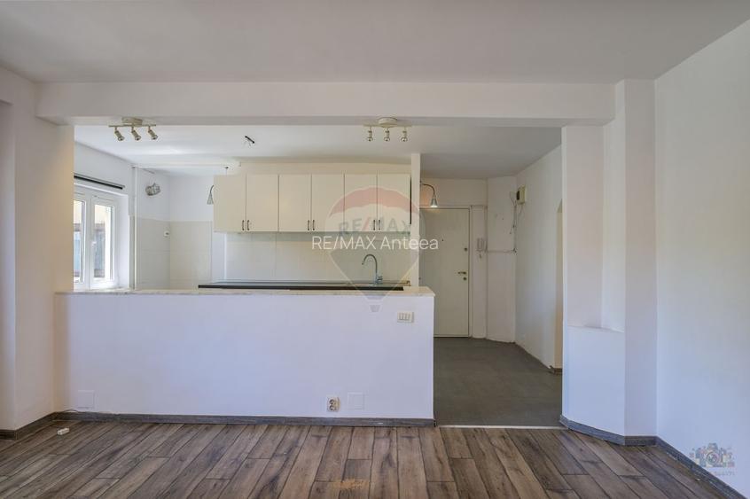 Apartament cu 3 camere de vânzare în zona Lacul Tei - 8