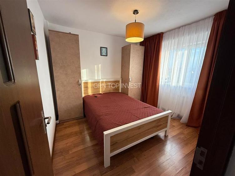 Apartament decomandat cu 3 camere si 2 bai in Turnisor - 12