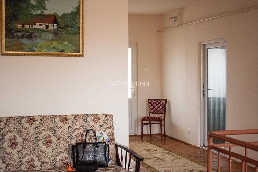 Casă spațioasă cu 6 camere și teren generos de vânzare în Buziaș- 732 - 3