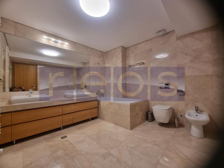 Vanzare penthouse cu view spectaculos in Complex Upground - 15