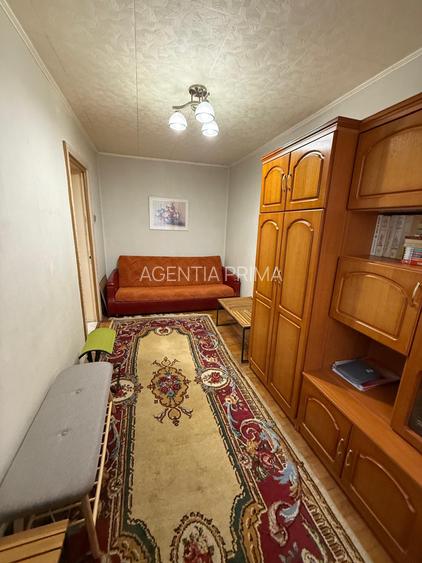 Apartament cu 3 camere semidecomandate, Centru - 4