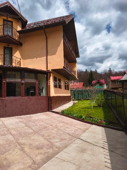 Pensiune de vânzare Cheia Prahova , 12 camere , 1000 mp teren , complet utilata  - 4