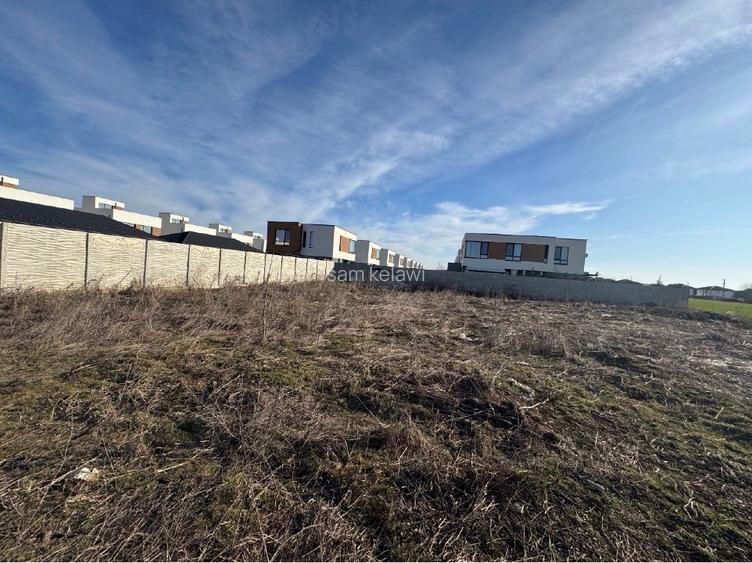 Teren Tunari 900 mp  - 2