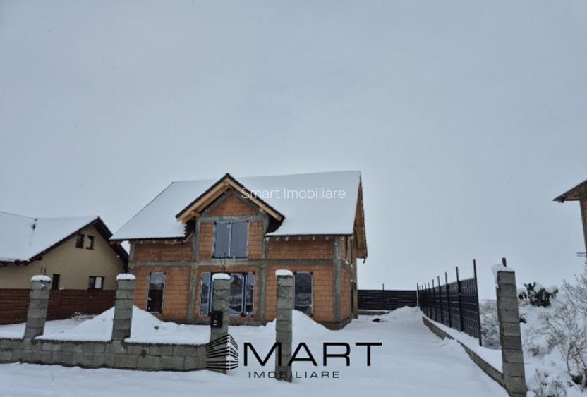 Casa la Rosu | Proiect Finalizabil Premium - 3