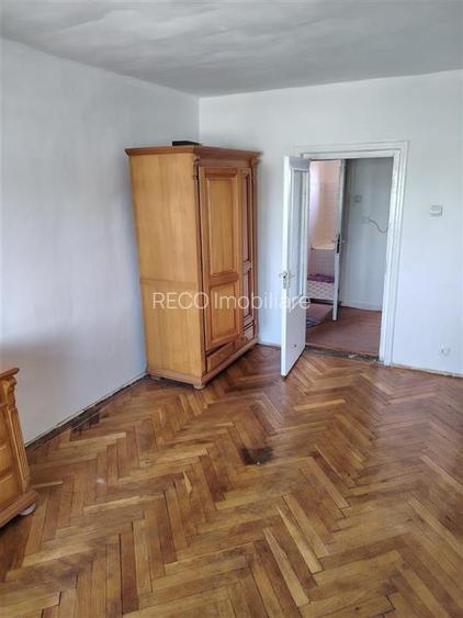 RECO Apartament cu o camera decomandat, Velenta - 6