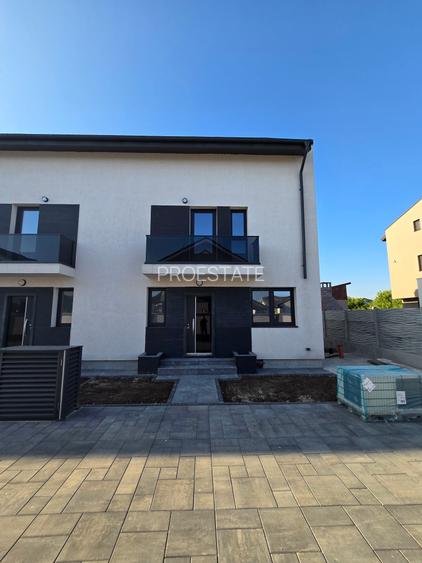 Casa de vanzare | 175mp | Single si duplex | Otopeni central | 700m fata de DN1 - 15