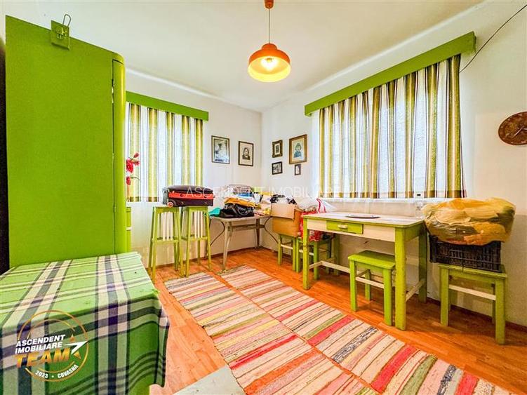 Refugiu cu farmec rustic cu:spatii auxiliare si 1.500 mp teren,Santionlunca,Cova - 3