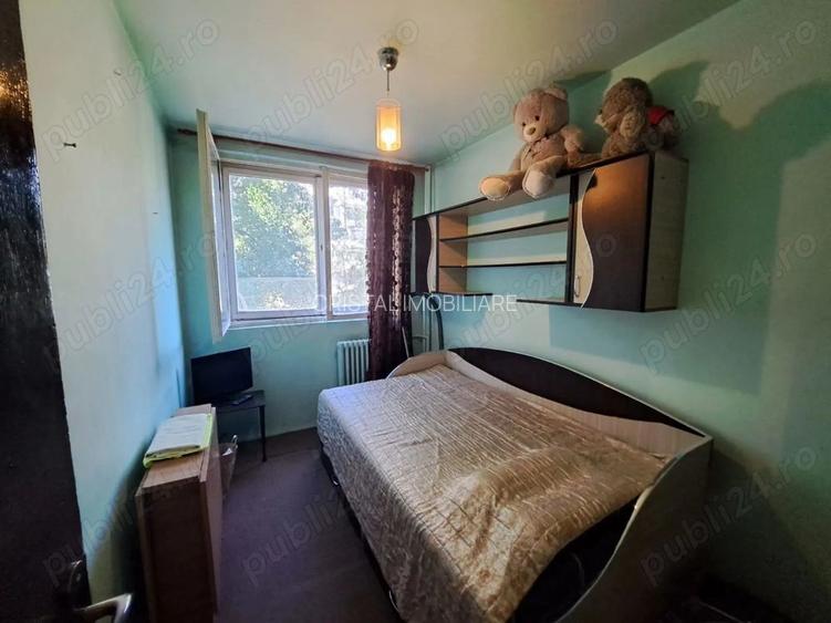 De vanzare Apartament 3 camere Apusului - 3