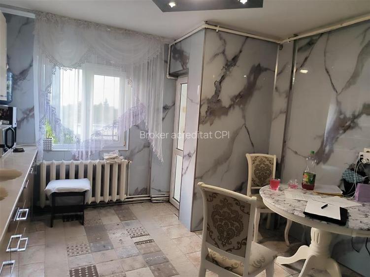 Apartaament de vanzare 3 camere,Mihailesti,suprafata 80 mp - 19