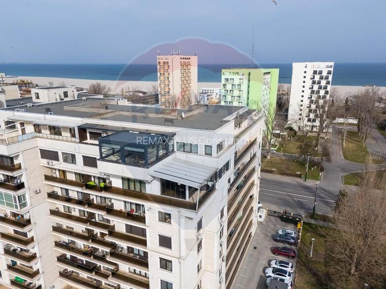 Penthouse de vanzare in Mamaia vedere frontala lac si marea Neagra - 48