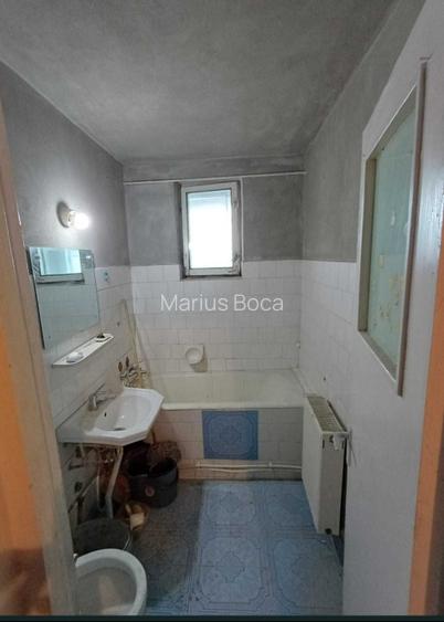 Apt. 3 camere Tg Jiu, str Garofiței - 4