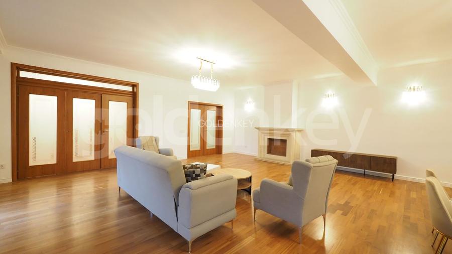 Apartament impozant cu 5 camere | insorit | 2 garaje - 4