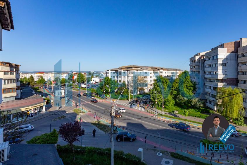 Apartament cu 3 camere decomandat,  Mioriței - 31