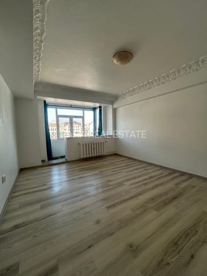 Apartament nemobilat, birou! - 2