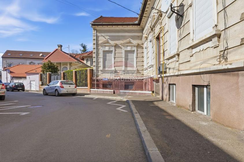 Apartament 4 camere 113 m² utili  Piata Catedralei- Alexandru Gavra - 20
