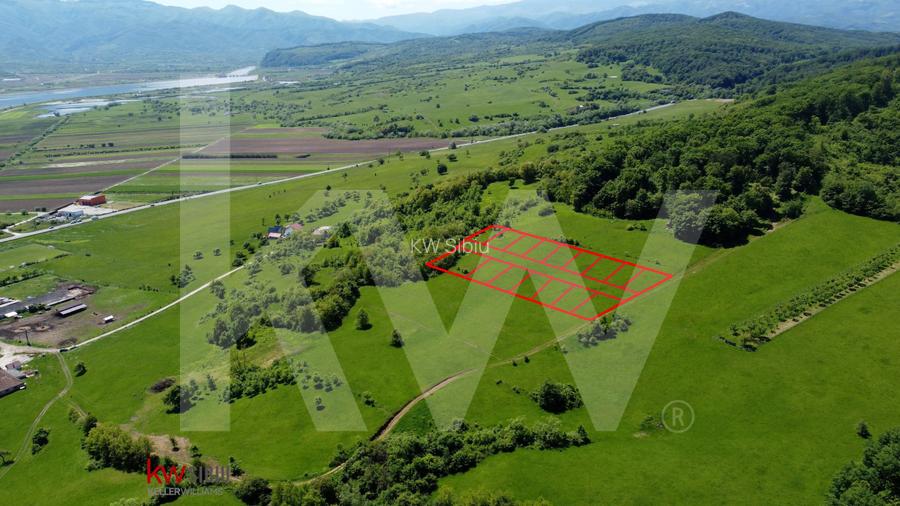 Bradu, Sibiu – terenuri 500 mp cu priveliște la munți și râu, doar 7.500 € - 2