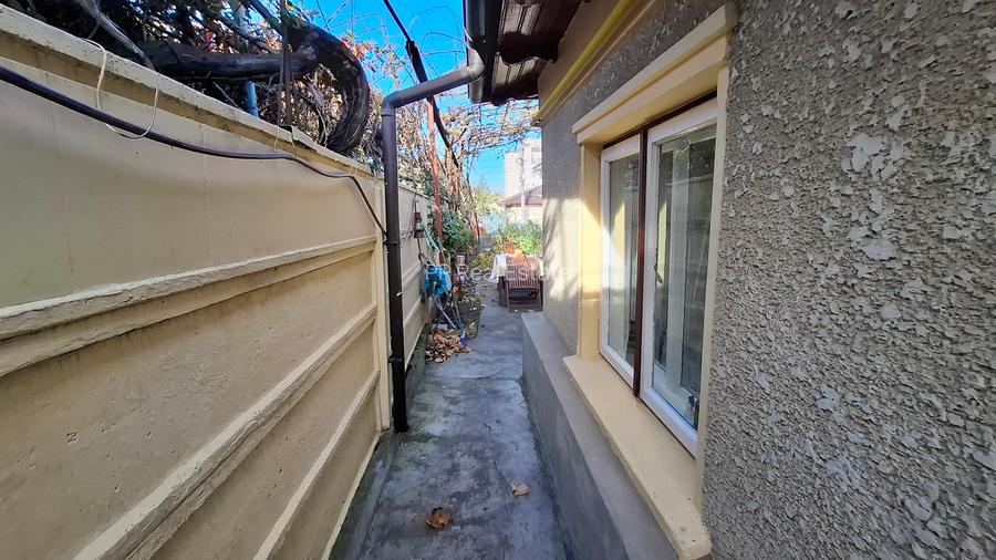 Casa 3 camere - constructie mixta + teren 200 mp (deschidere 8 ml ) - 9