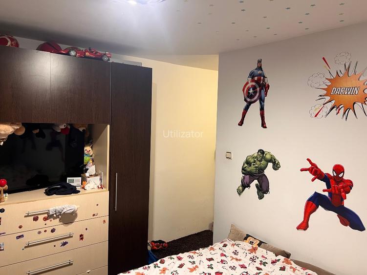 Vând apartament 3 camere decomandate zona ciresica - 5