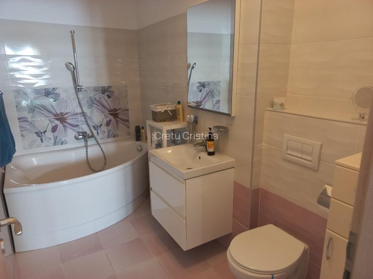 Apart. pozitie centrala, aproape de Aula Universitatii si Colina Universitatii - 12