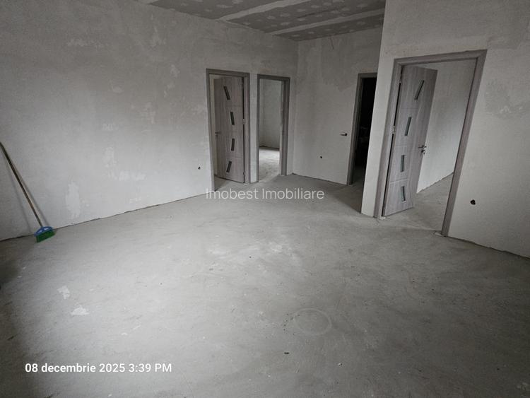 Casa in zona centrala a loc. Lumina, comision 0% - 2