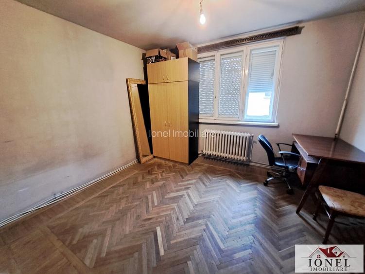 Apartament trei camere de vanzare in Cugir - 3