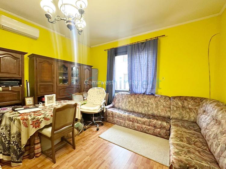 Doua case independente,singur in curte, central, Oradea - 8