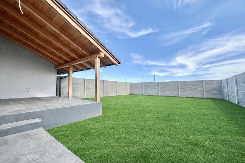 Duplex pe parter cu 3 camere si 2 bai - Mosnita Noua - 2