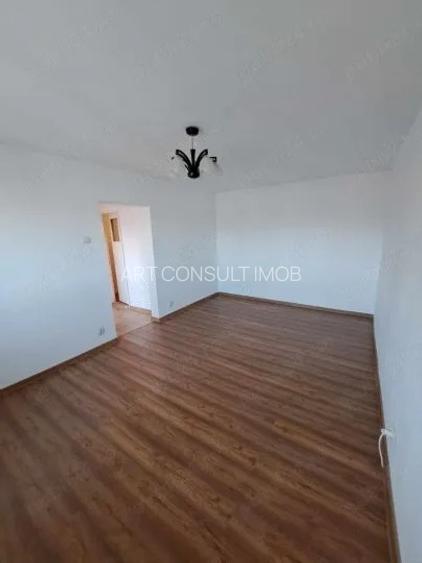 Apartament 2 Camere | Lujerului | Decomandat | Renovat Recent | Balcon | Metrou - 2