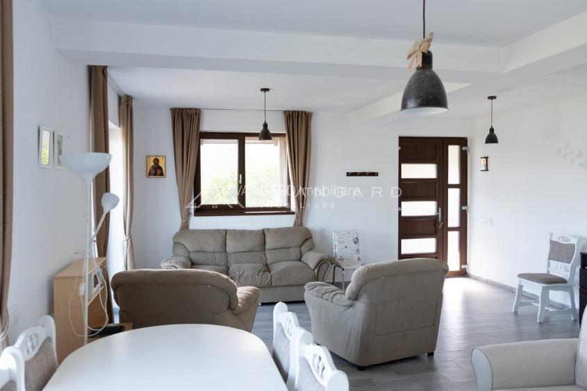 | Casa individuala cu 5 camere | 211 mp | 450 mp teren | Zona Vivo | - 5