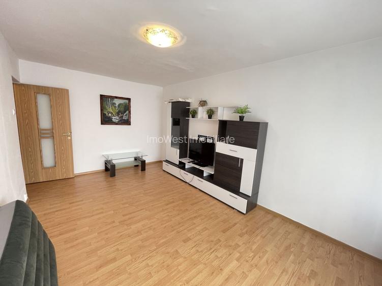 Lipovei | 3 camere | Decomandat | Mobilat-Utilat | Acoperiș - 2