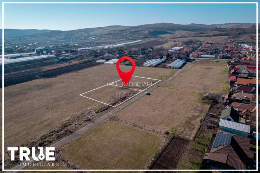 Teren intravilan, 1035m? + 1056m?, S&acirc;ntana de Mureș! - 7