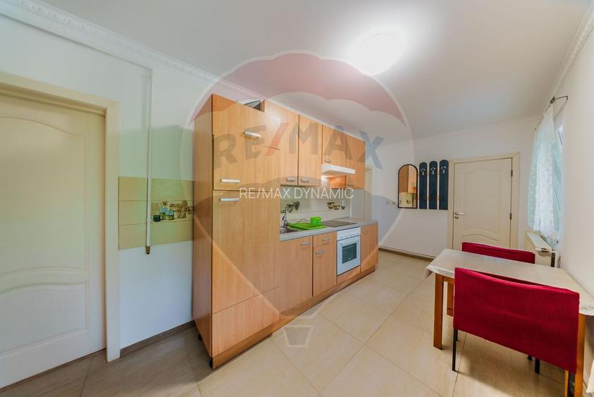 Casă  cu doua camere de închiriat în zona Parneava - 8