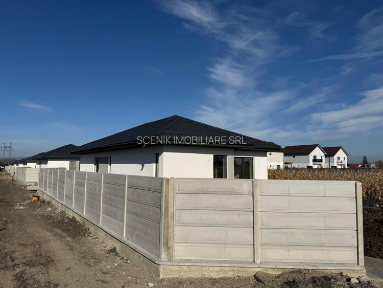 Casa noua, regim parter, mini cartier rezidential in Stupini - 13