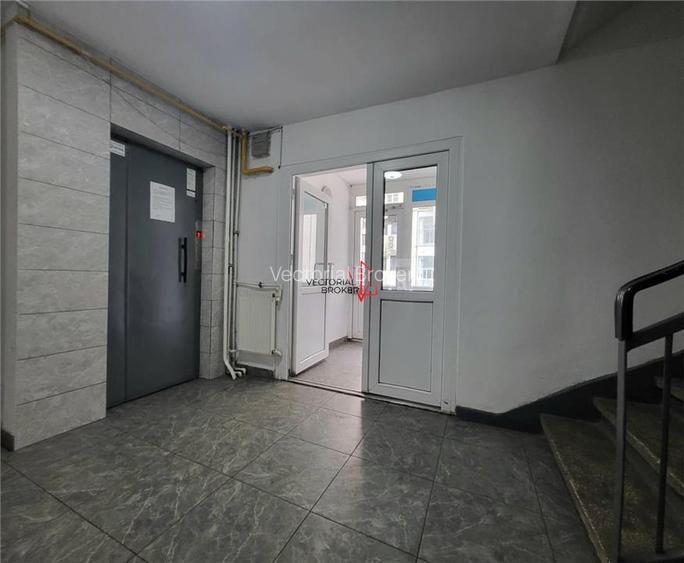 UNIRII-LOCATIE-3 CAMERE DECOMANDAT / ETAJ 2 / SEMISTRADAL - 19